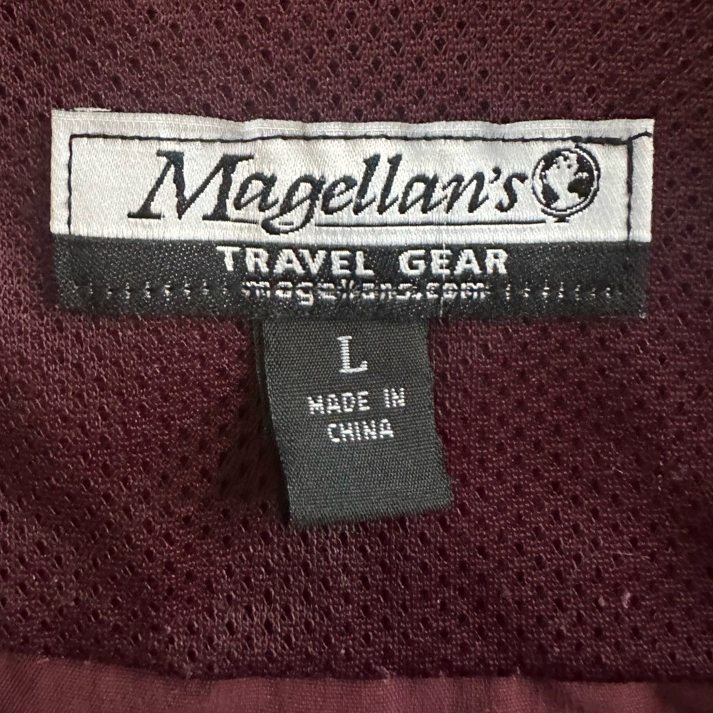Magellan's Women's RFID Traveler's Nylon Utility Vest 15 Pockets Zip Front - Picture 7 of 10